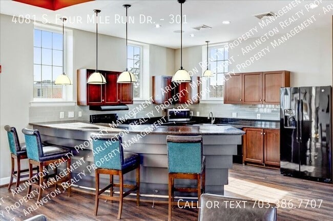 Building Photo - 4081 S Four Mile Run Dr