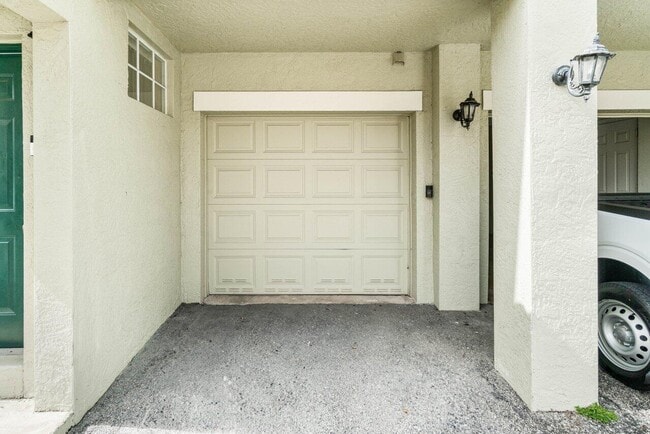 Building Photo - 308 Belmont Pl