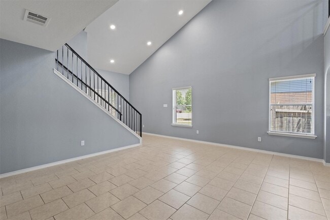 Building Photo - 12629 James Polk St