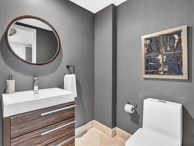 Building Photo - 1600 S Ocean Blvd