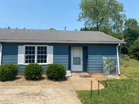 Building Photo - 16 Simmons Ct