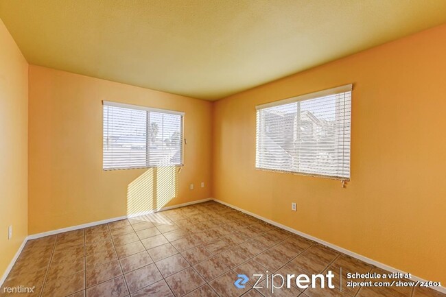 Building Photo - 2 br, 2 bath Condo - 1520 Ben or St, Las V...