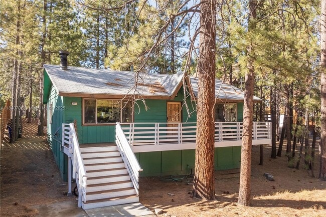 Building Photo - 448 Quail Dr