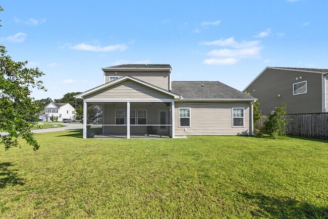 Building Photo - 121 Rockingham Way