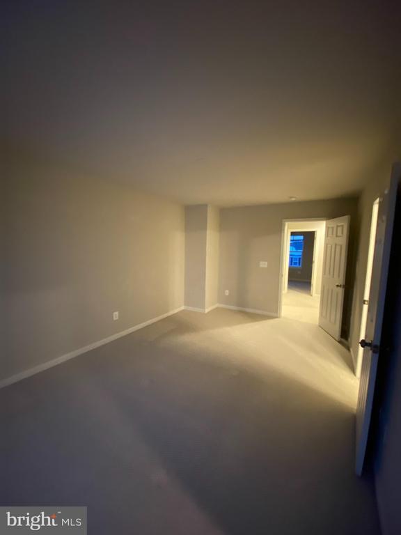 Building Photo - 113 Gristmill Ct