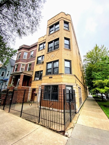 Primary Photo - 3205 W Cortland St