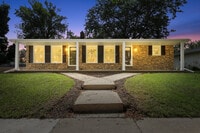 Building Photo - 834 Harding Ave