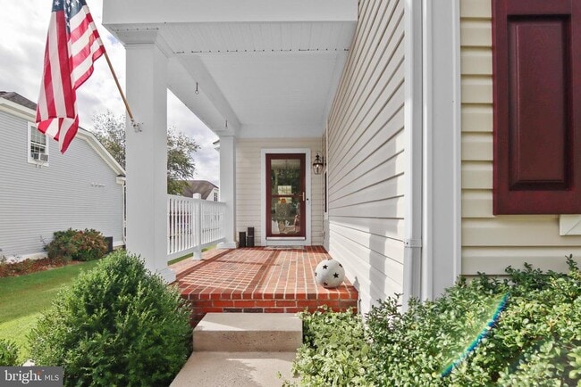 Building Photo - 127 N Regulator Dr