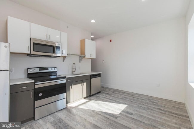 Building Photo - 3425 Germantown Ave