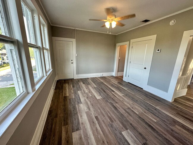 Building Photo - Newly Renovated 1 Bed 1 Bath Leesburg