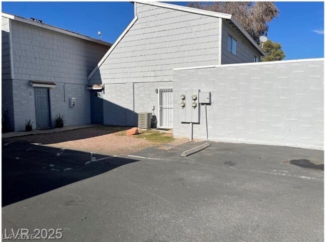 Building Photo - 5187 Greene Ln
