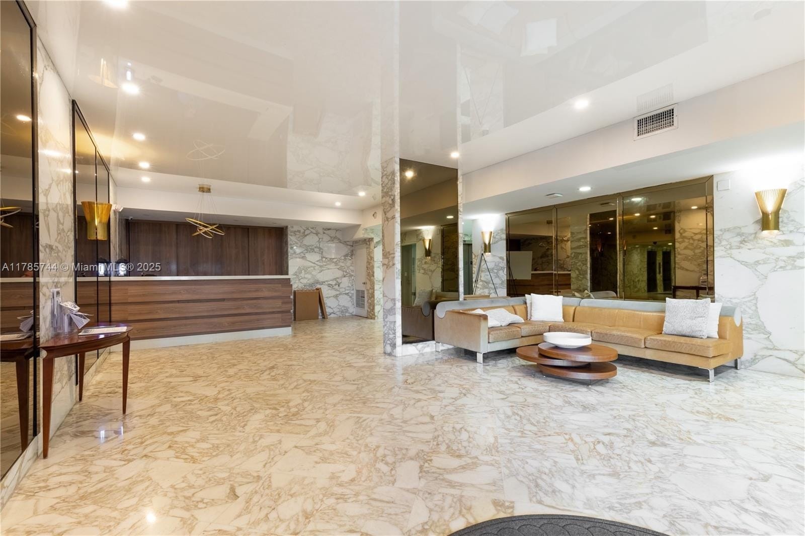 Building Photo - 7135 Collins Ave