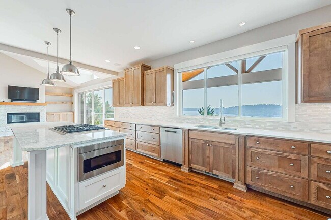 Building Photo - Captivating Rental Home perched above the ...