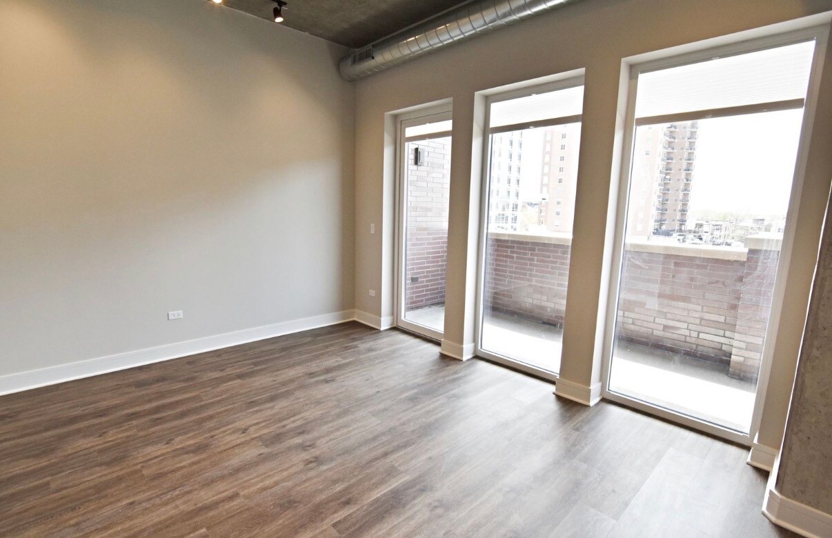 Building Photo - 3804 N Broadway St