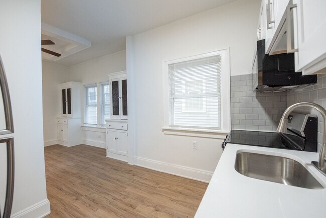 Building Photo - 1310 Webb Rd