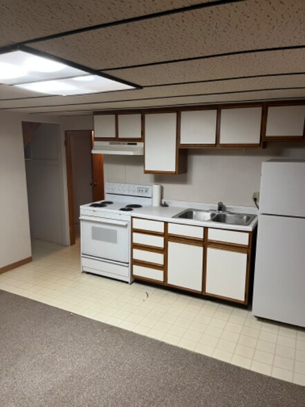 Building Photo - 928 2nd Ave NW