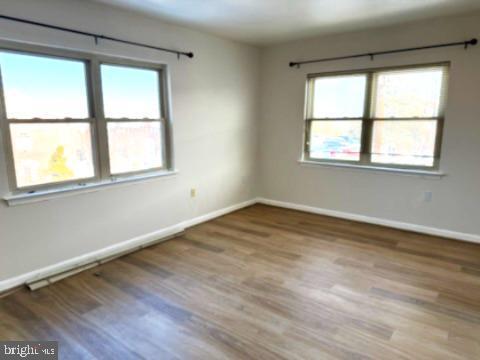 Building Photo - 5913 Mayflower Ct