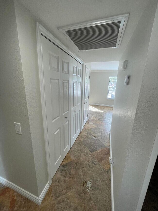 Building Photo - 43376 Cook St