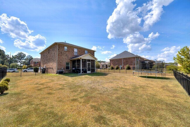 Building Photo - 575 Curlew Cir
