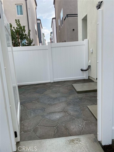 Building Photo - 4428 S Bryant Pso