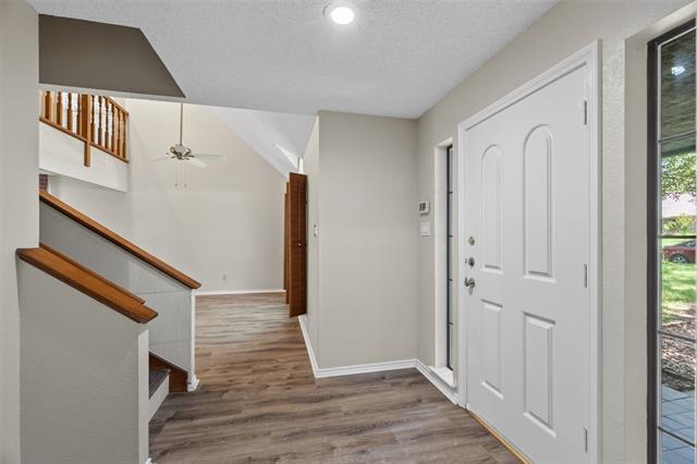 Building Photo - 1009 Winding Creek W Dr