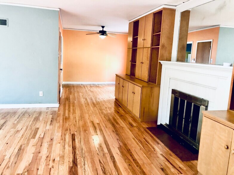 Building Photo - 705 Morningside Dr