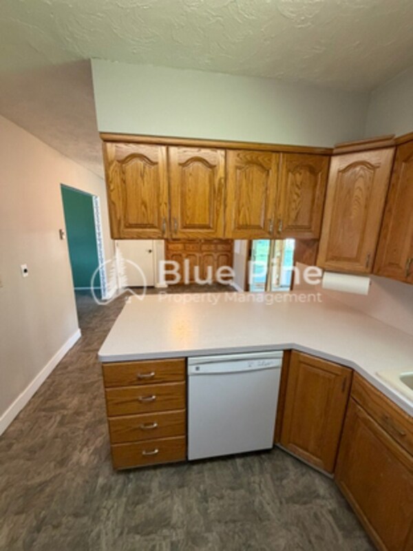 Building Photo - 648 Buckboard Ln