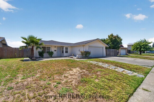 Building Photo - 6844 Sandrock Way