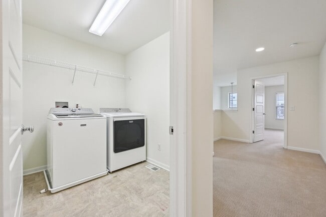 Building Photo - 905 Times Square Dr