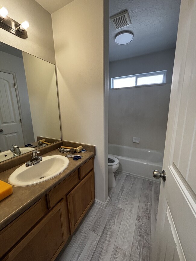 Building Photo - 4815 Levi Ln