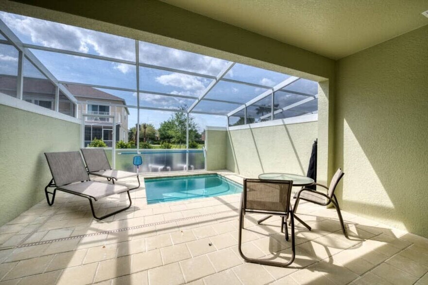 Building Photo - 1423 Retreat Cir