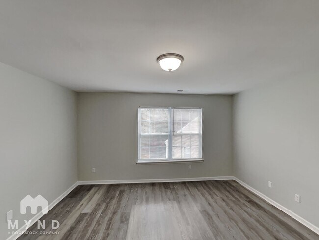 Building Photo - 15819 Herring Gull Way