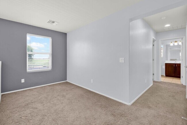 Building Photo - 5725 W Milada Dr