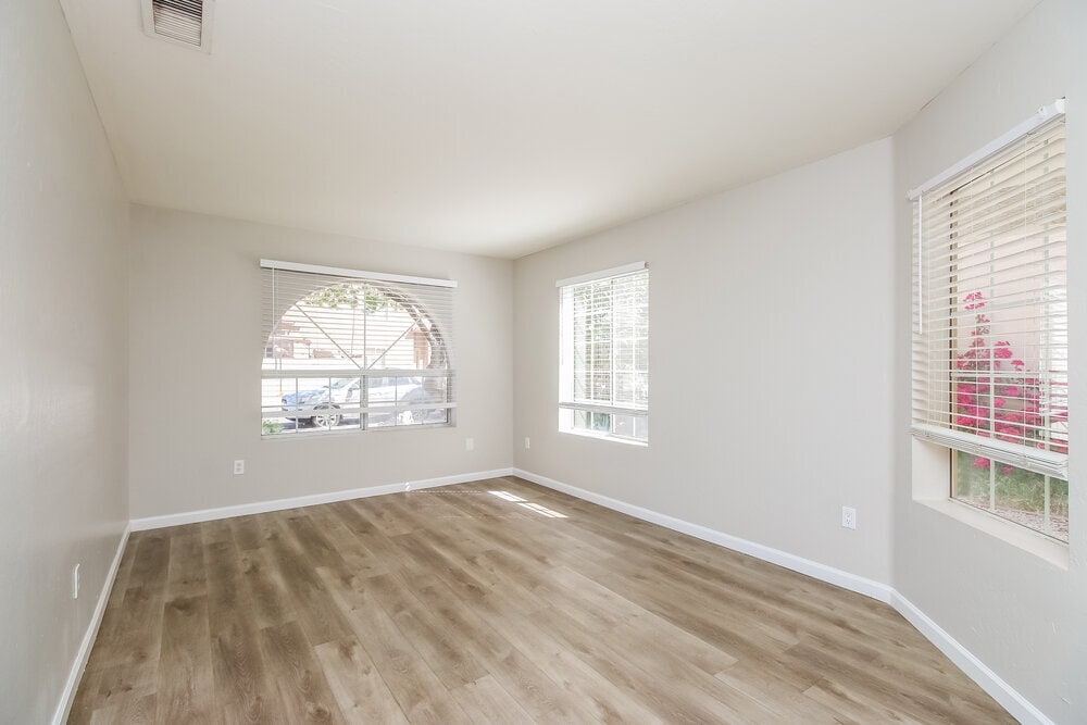 Building Photo - 7521 E Laguna Azul Ave