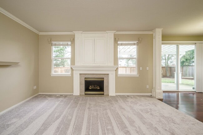 Building Photo - Desirable Fisher's Landing Elementary School District - 3 Bedroom 2.5 Bath