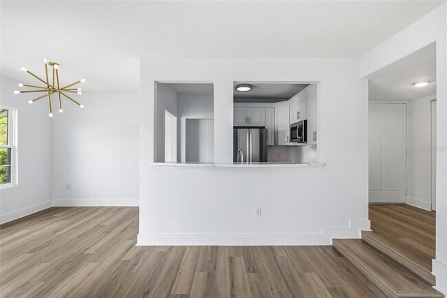 Building Photo - 554 Plaza Seville Ct