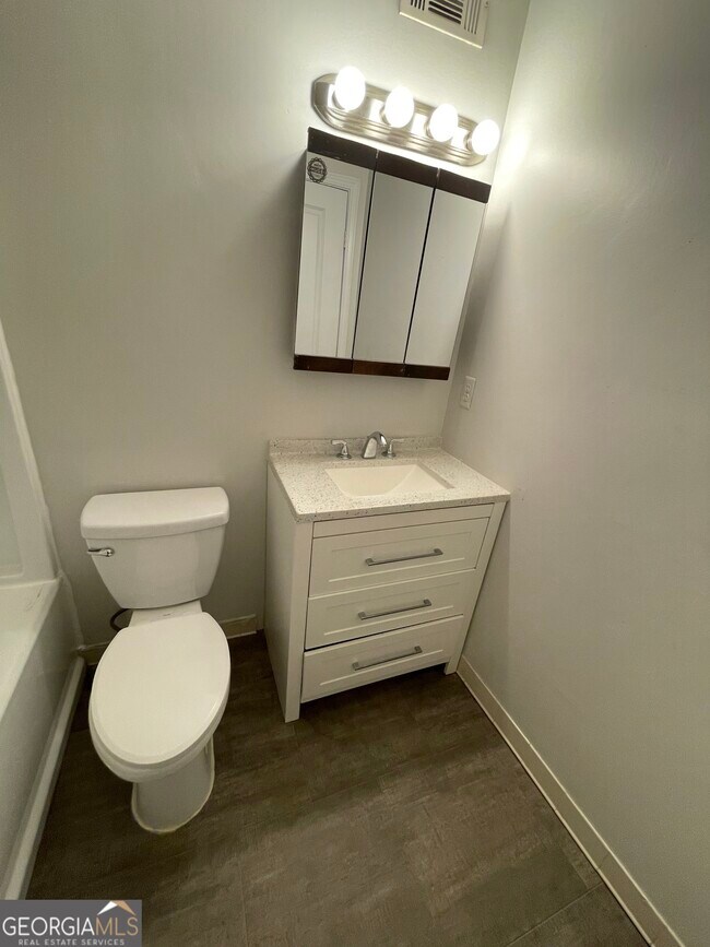 Building Photo - 1088 Riva Ridge Dr NW