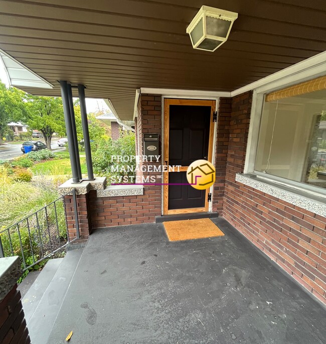 Building Photo - 1136 E 1300 S