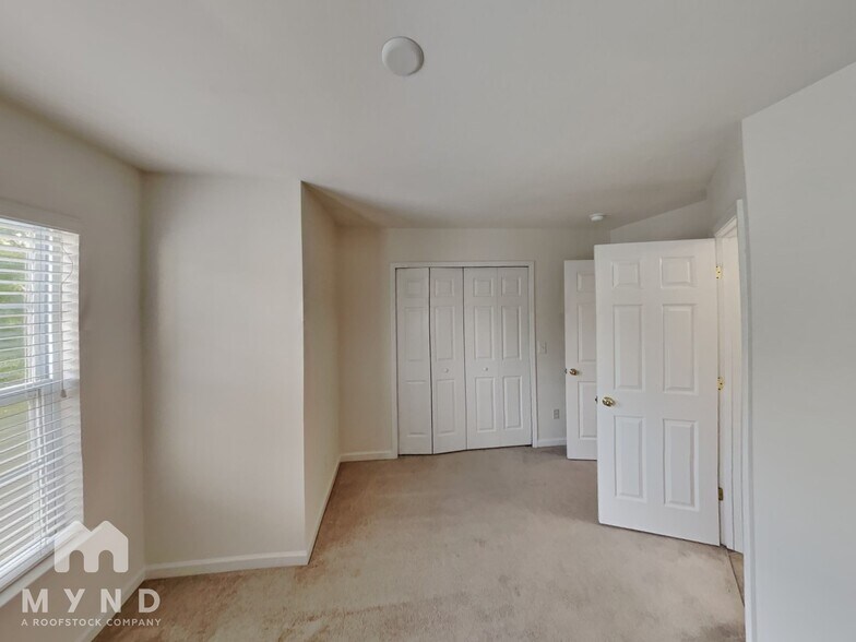 Building Photo - 2307 Crosscut Dr