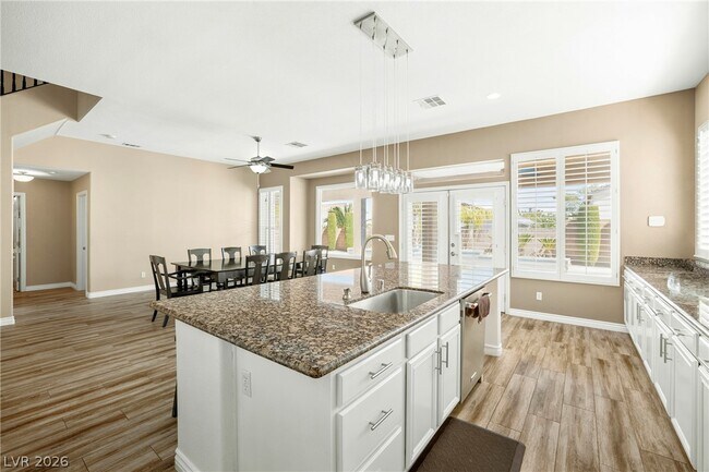 Building Photo - 2750 Pine Flat Ct