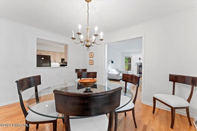 Building Photo - 12 Vallera Rd