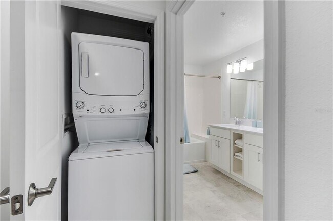 Building Photo - 3191 Paradox Cir