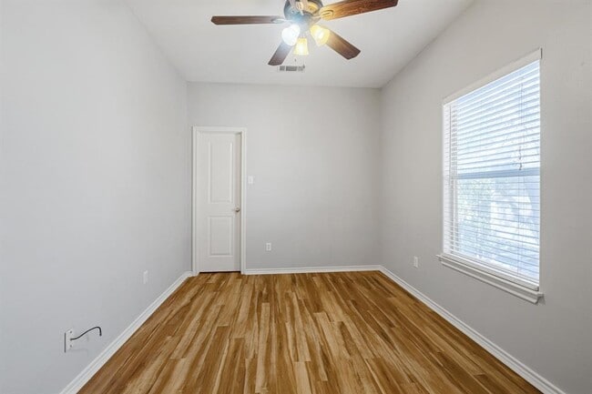 Building Photo - 2906 Pearl St