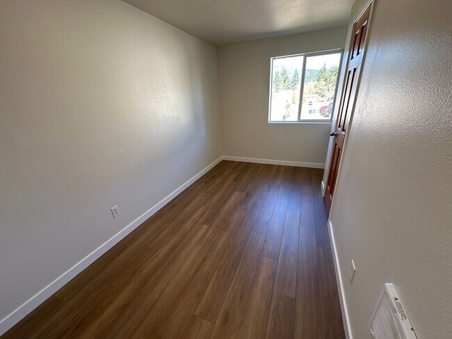 Building Photo - 4860 48th Loop
