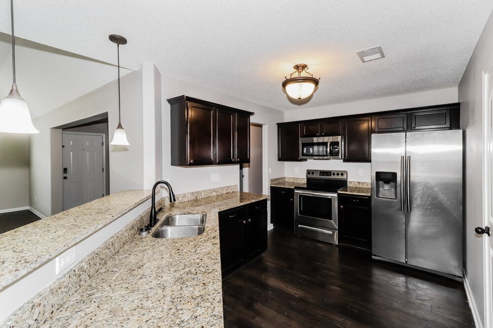 Building Photo - 9466 Darren Cir S