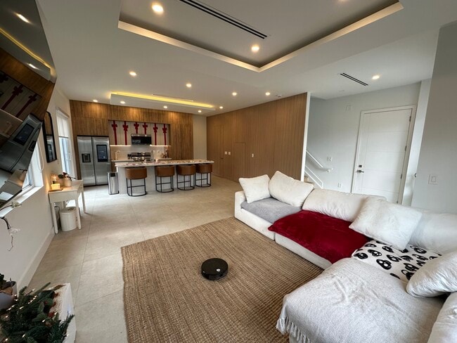 Building Photo - 2109 SW 18th Ave