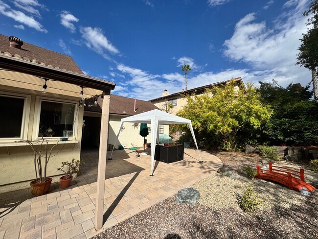 Building Photo - Beautiful 4-Bedroom + Office/BR + Loft Home in Desirable Tierrasanta – Available 1/1/2026