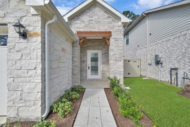 Building Photo - 40510 Berylline Ln.
