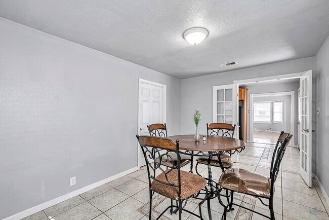 Building Photo - 3519 N Northstar Ave