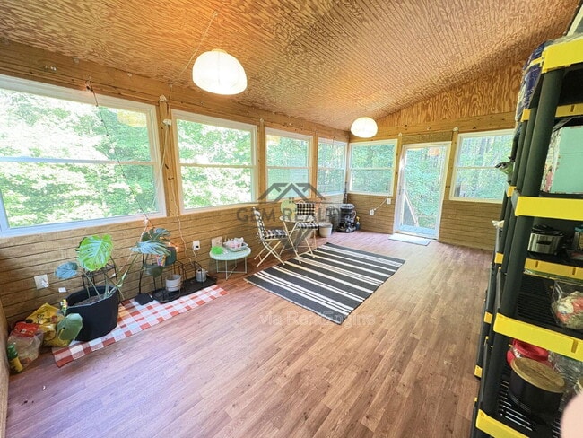 Building Photo - 21 Countryside Dr